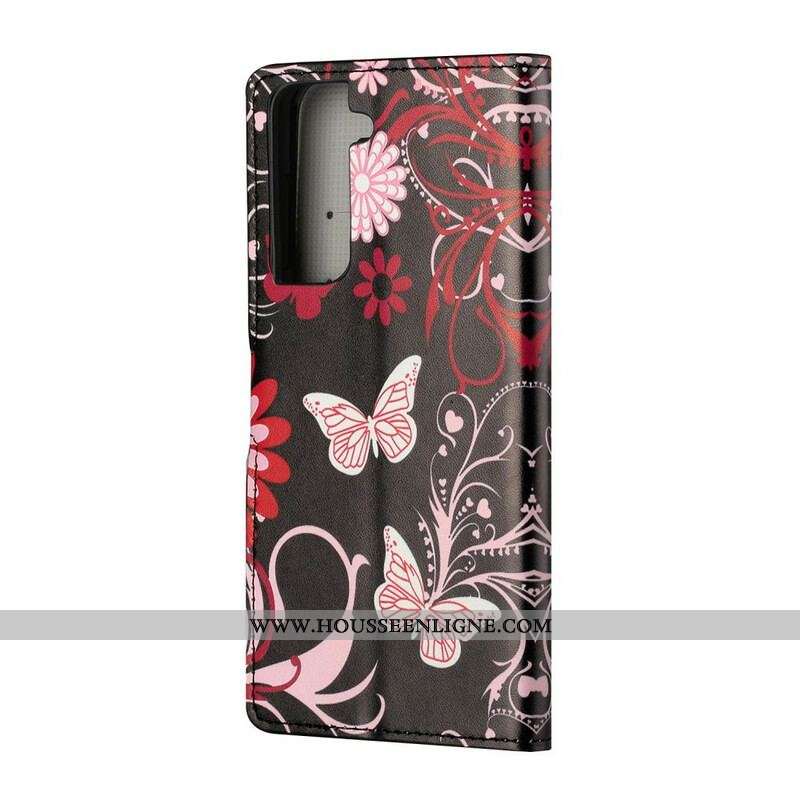 Housse Samsung Galaxy S21 5G Papillons et Fleurs