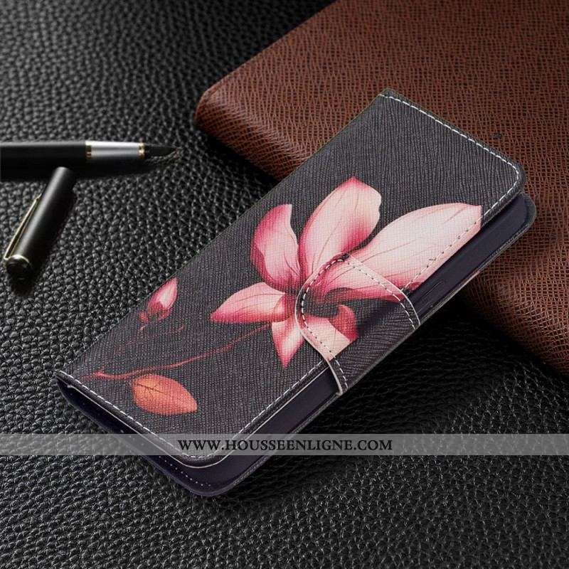 Housse iPhone 15 Fleur Rose sur Fond Noir