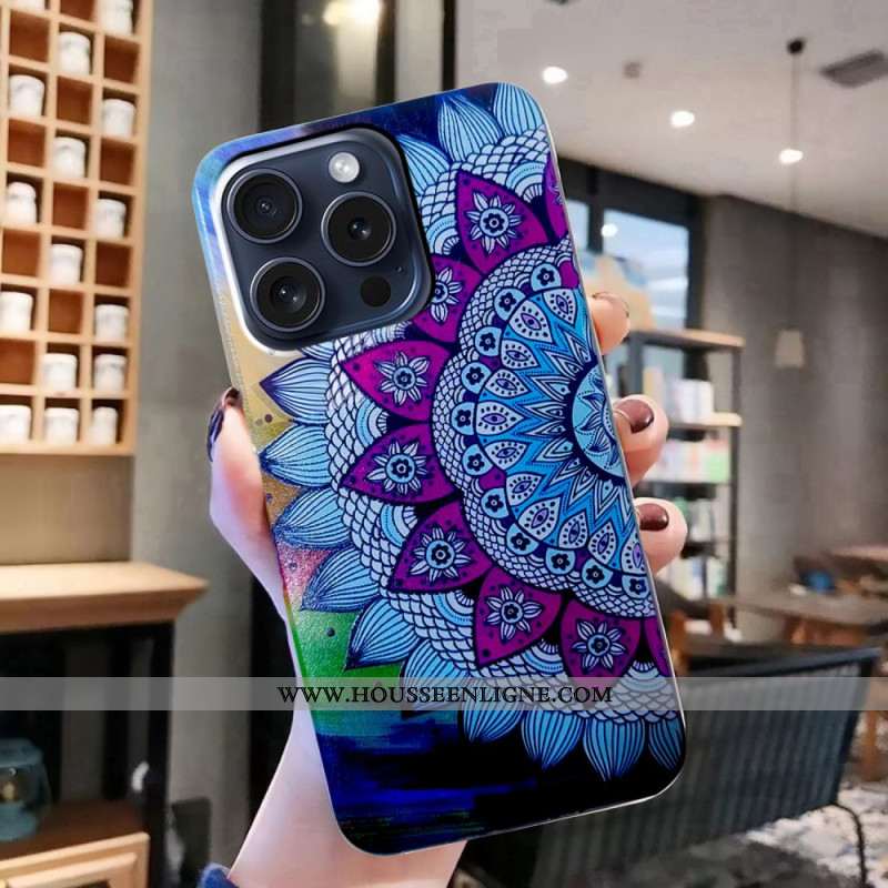 Coque iPhone 16 Pro Motif Mandala