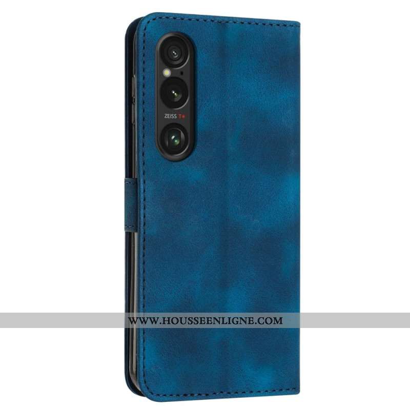 Housse Sony Xperia 1 VI Motif Triangulaire à Lanière